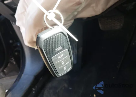 2019 Toyota Highlander Limited Platinum z USA, uszkodzony, nr VIN 5TDDZRFH4KS948183